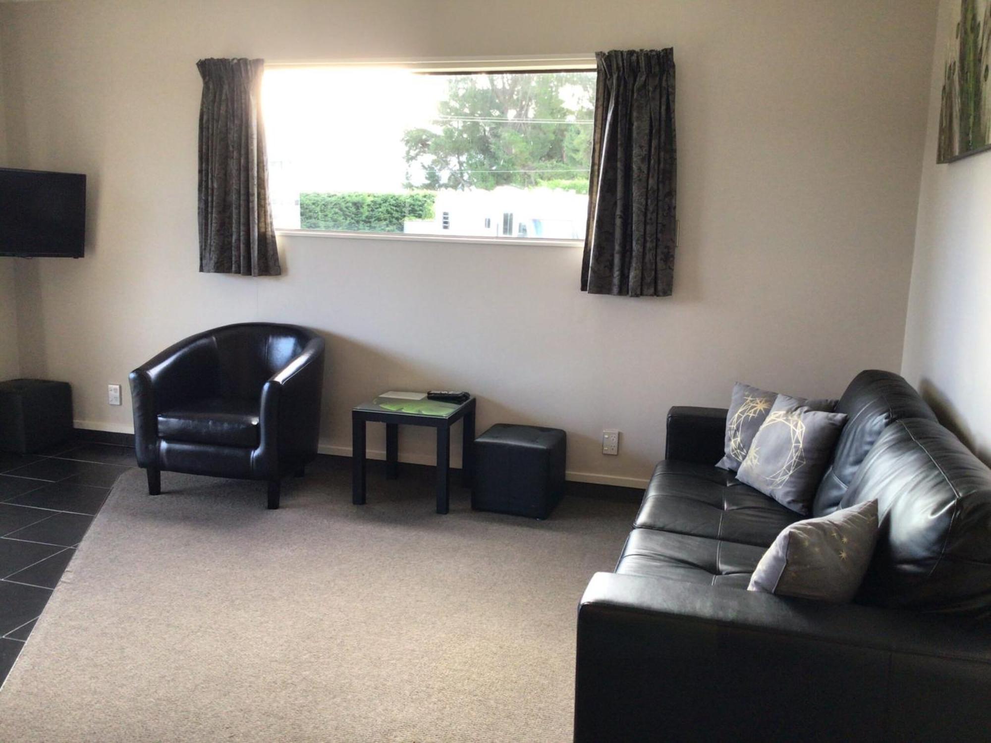 Fiordland Great Views Holiday Park Te Anau Exterior photo